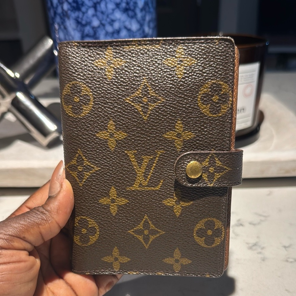 Louis Vuitton PM Agenda